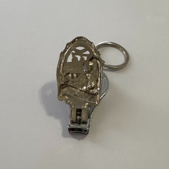 Key Chain Bottle Opener Nail Cutter Souvenir from Singapore 2.5" - Picture 2 of 8